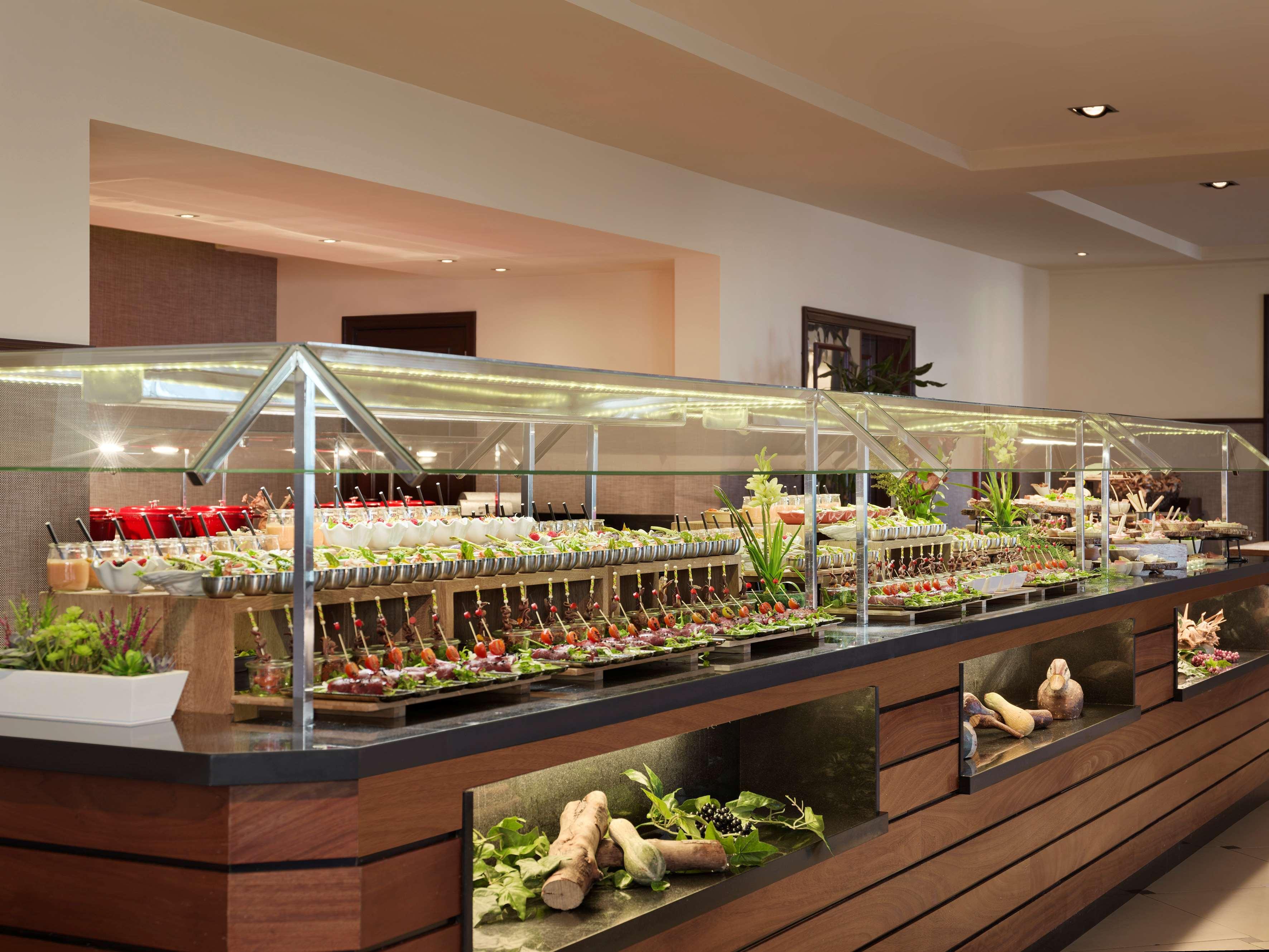 Hotel Hacienda del Conde member of Meliá Collection - Adults Only Buenavista Del Norte Esterno foto A salad bar