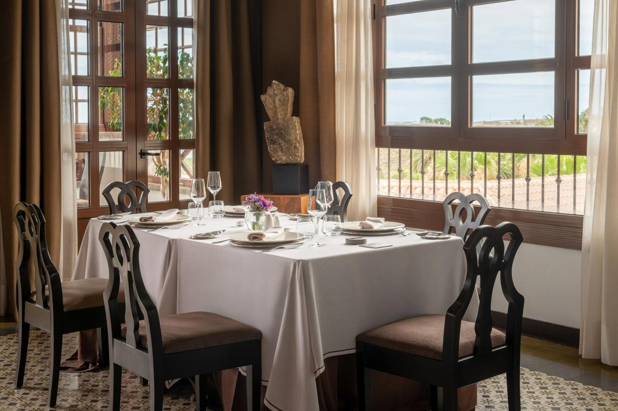 Hotel Hacienda del Conde member of Meliá Collection - Adults Only Buenavista Del Norte Esterno foto Restaurant